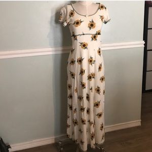 Vintage sunflower maxi